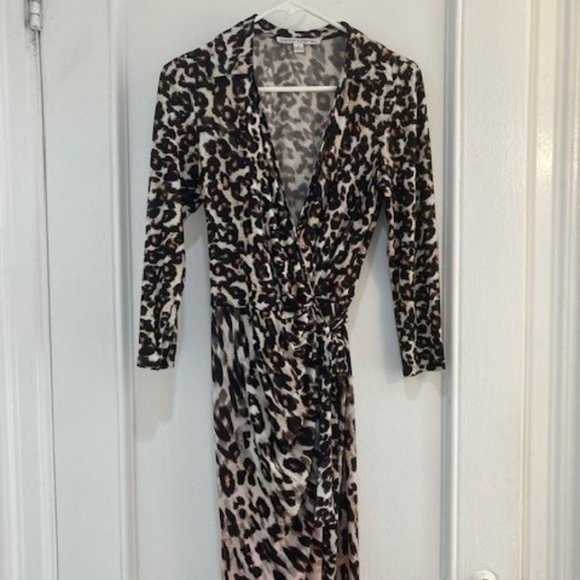 Maggy London Leopard Print Midi Dress - Picture 1 of 5
